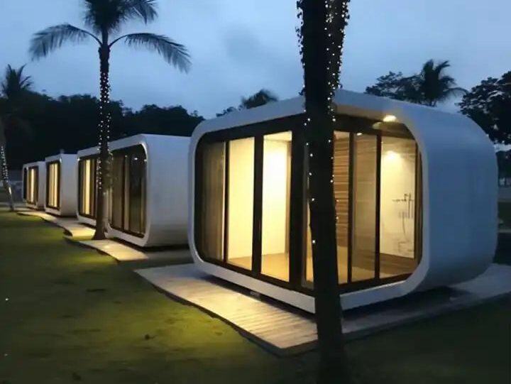 apple cabins in raw
